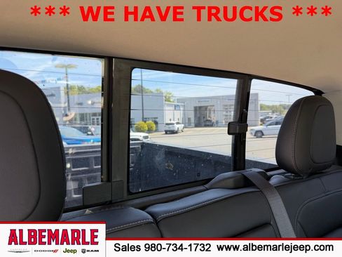 Used 2018 Chevrolet Colorado Z71 AWD/4WD image 41