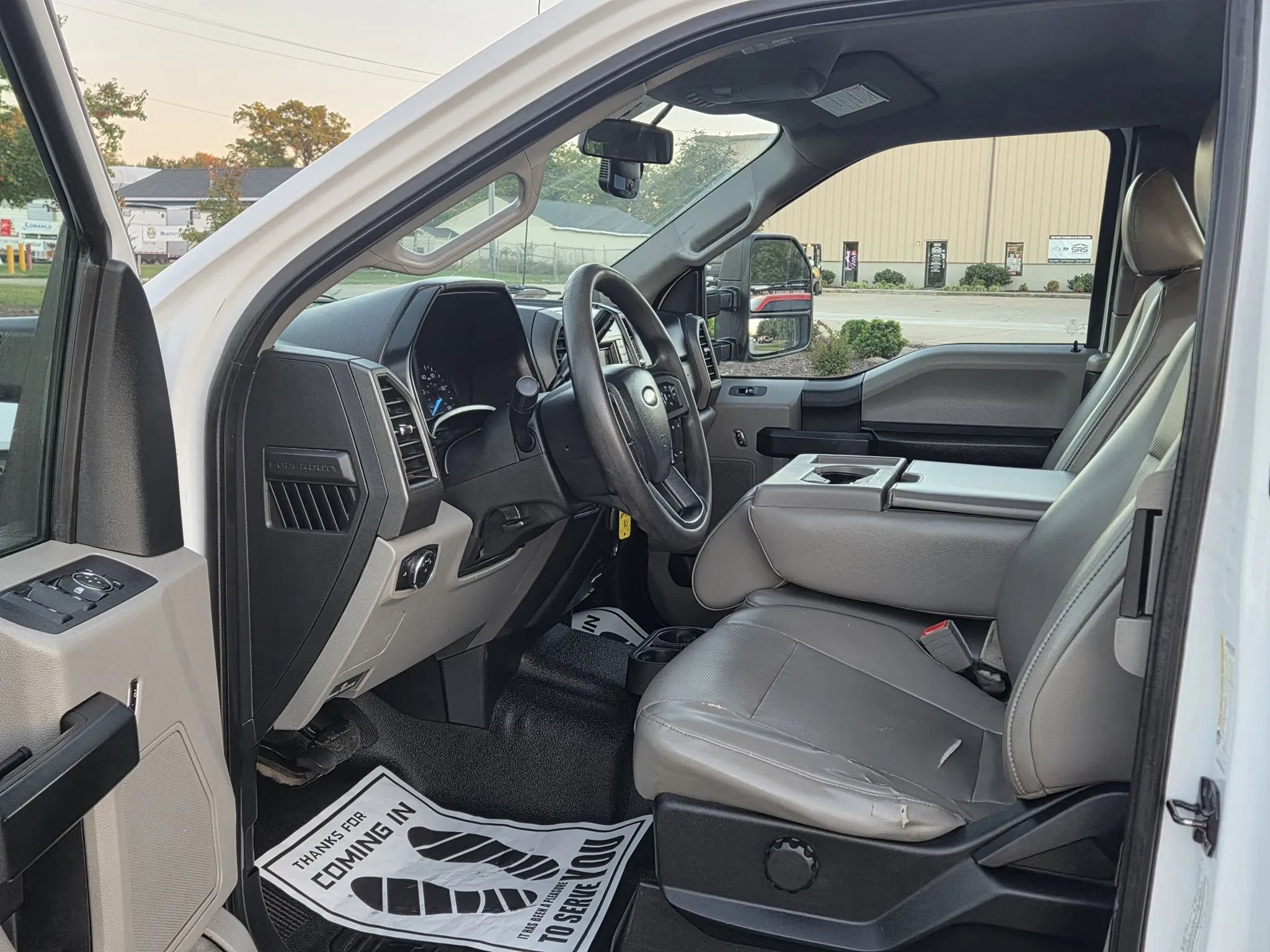 Used 2018 Ford F250 XL w/ Power Equipment Group RWD image 2