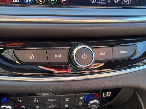 Used 2024 Buick Enclave Avenir AWD/4WD image 26