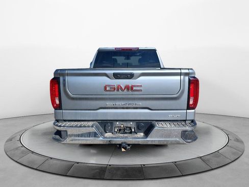 Used 2025 GMC Sierra 1500 SLT image 4