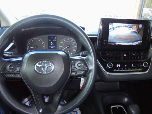 Used 2024 Toyota Corolla LE image 6