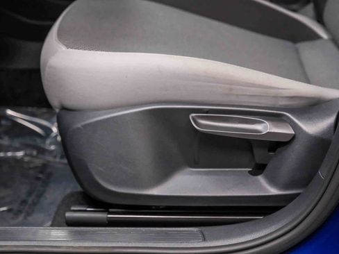 Used 2023 Volkswagen Taos S image 24