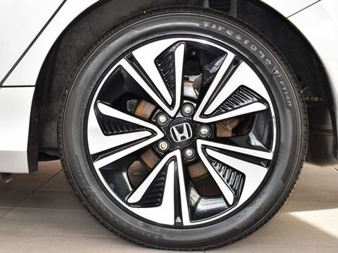 Used 2017 Honda Civic EX-T image 9