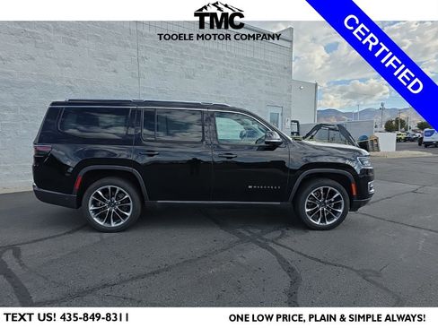 Used 2022 Jeep Wagoneer Series III w/ Premium Group I image 3