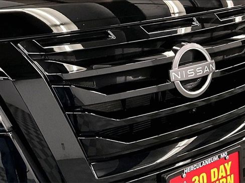 New 2025 Nissan Pathfinder SL w/ Lighting Package (N92) image 14