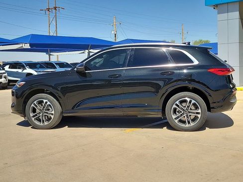 Used 2025 Audi Q5 Premium Plus AWD/4WD image 2