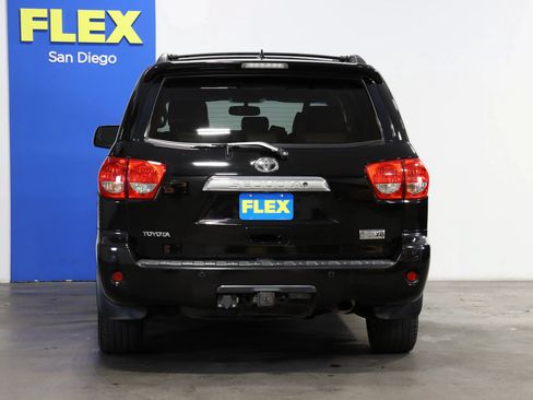 Used 2010 Toyota Sequoia Limited RWD image 4