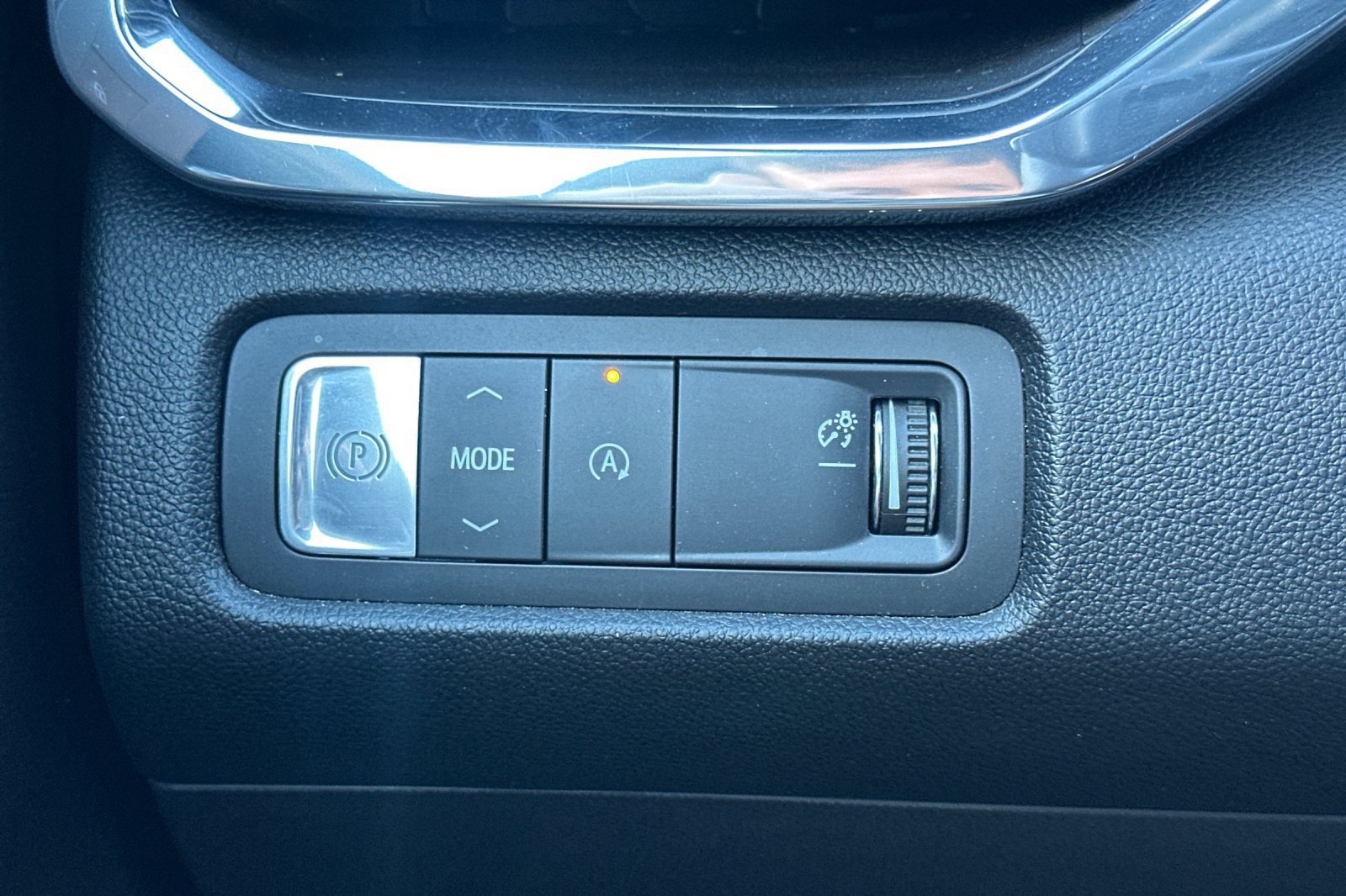 Used 2026 GMC Acadia Elevation FWD image 40