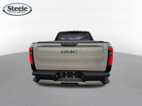 Used 2025 GMC Sierra EV Denali AWD/4WD image 5