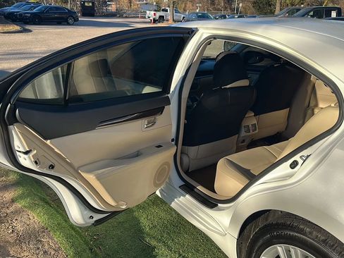 Used 2013 Lexus ES 350 ES 350 Sedan 4D image 18