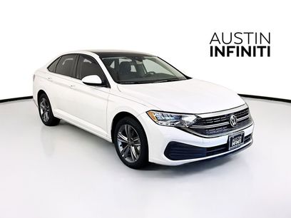 Used 2023 Volkswagen Jetta SE w/ Panoramic Sunroof Package