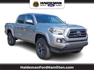 Used 2021 Toyota Tacoma SR5 AWD/4WD video 1