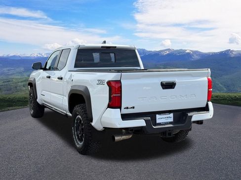 Certified 2024 Toyota Tacoma TRD Off-Road w/ TRD Off Road Upgrade Package AWD/4WD image 3