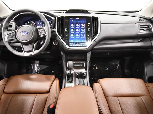 Used 2025 Subaru Ascent Touring AWD/4WD image 3
