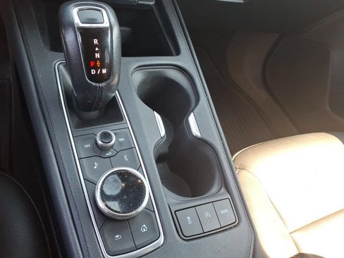 Used 2019 Cadillac XT4 Sport w/ Cold Weather Package AWD/4WD image 21