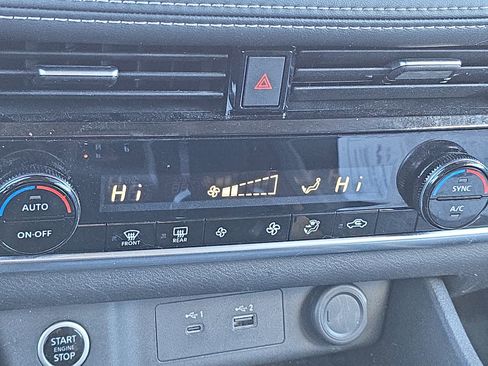 Certified 2023 Nissan Rogue SV image 22