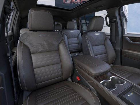 New 2026 GMC Acadia Denali Ultimate image 16