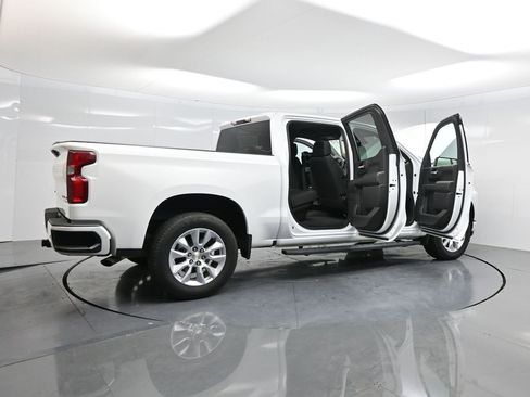 Used 2022 Chevrolet Silverado 1500 Custom image 5