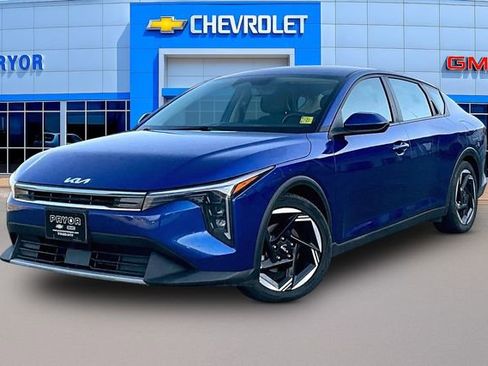 Used 2025 Kia K4 EX FWD image 3