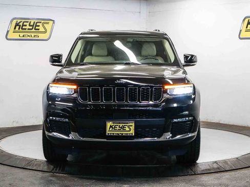 Used 2022 Jeep Grand Cherokee L Limited RWD image 6