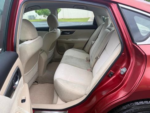 Used 2013 Nissan Altima 2.5 S FWD image 11