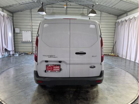 Used 2014 Ford Transit Connect XLT image 9