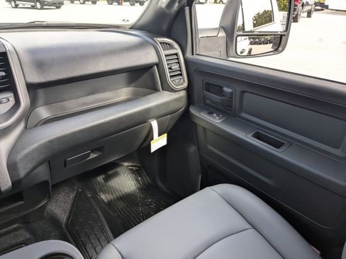 New 2026 RAM 5500 Tradesman w/ Chrome Appearance Group image 14