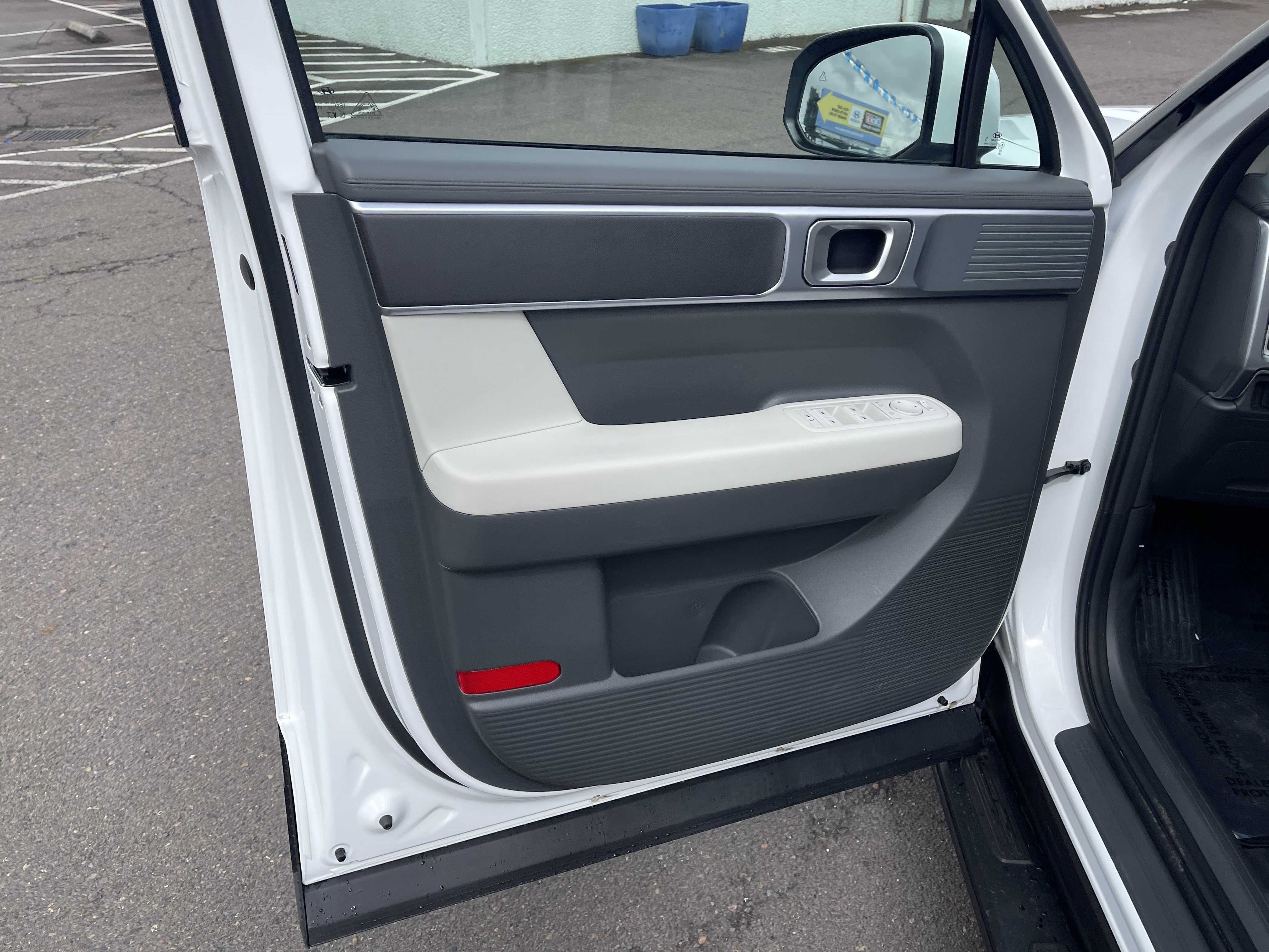 Certified 2025 Hyundai Santa Fe SE AWD/4WD image 16