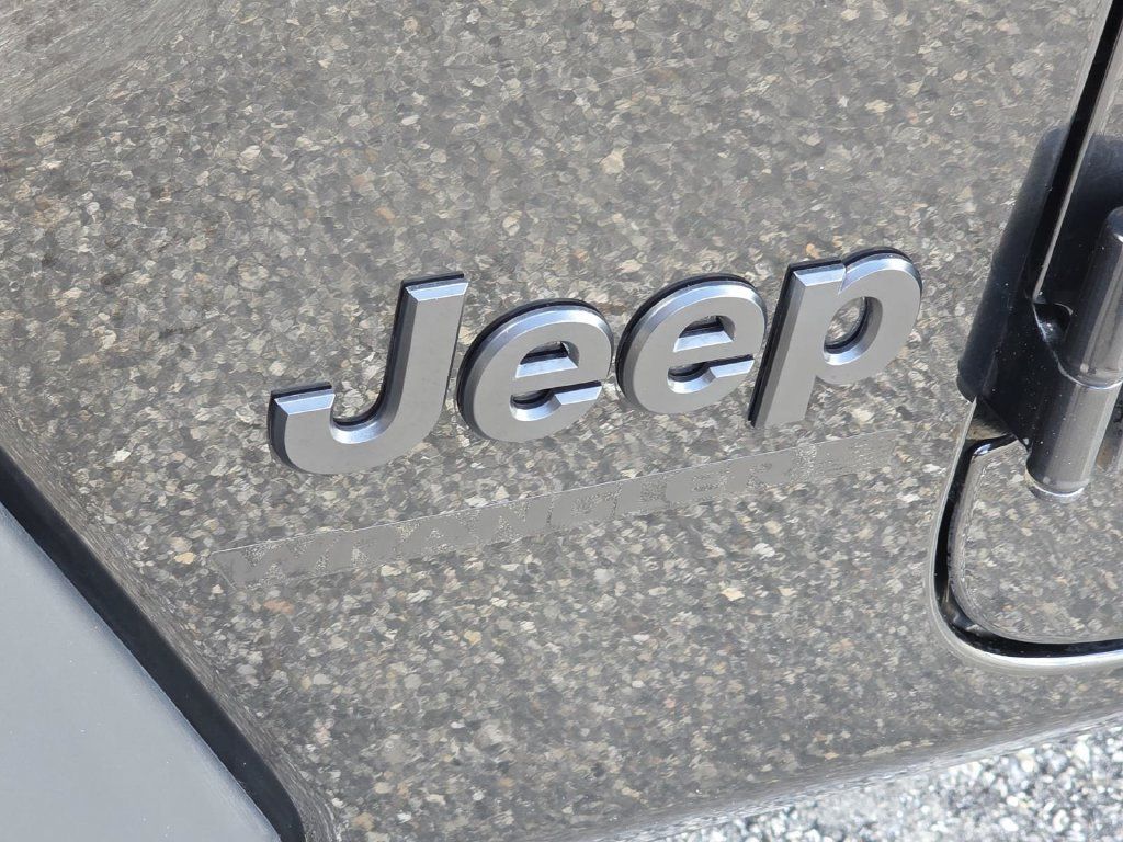 Used 2023 Jeep Wrangler Unlimited Sport AWD/4WD image 29