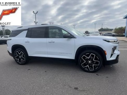 Used 2026 Chevrolet Traverse High Country w/ LPO, Floor Liner Package FWD image 4