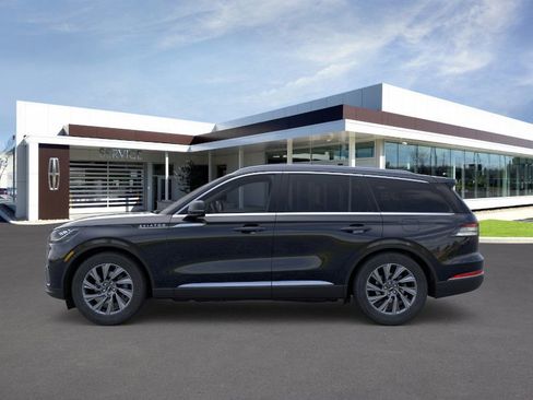 New 2026 Lincoln Aviator Premiere image 3