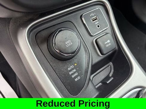 Used 2019 Jeep Compass Sport image 24