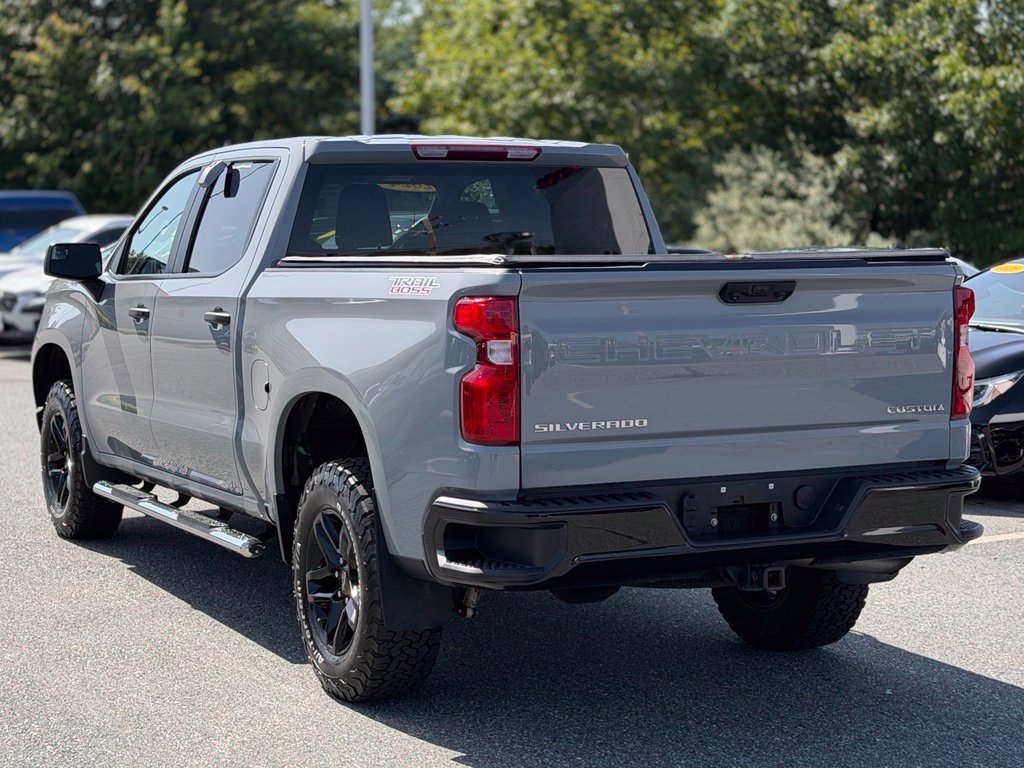 Used 2024 Chevrolet Silverado 1500 Custom Trail Boss AWD/4WD image 3