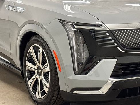 New 2026 Cadillac Escalade IQL Luxury image 4