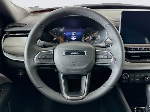 Used 2025 Jeep Compass Limited AWD/4WD image 18