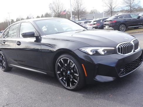 New 2026 BMW 330i Sedan w/ M Sport Package image 3