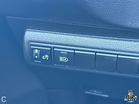 Used 2024 Toyota Corolla LE image 28