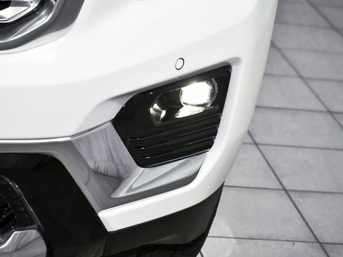 Used 2025 GMC Yukon Denali image 81