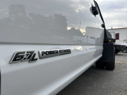 Used 2019 Ford F350 XL w/ Power Equipment Group AWD/4WD image 15