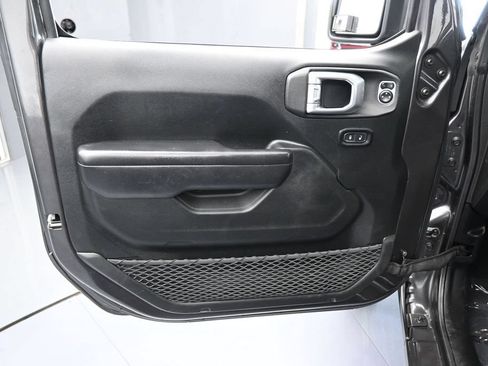 Used 2020 Jeep Gladiator Sport w/ Quick Order Package 24S AWD/4WD image 13