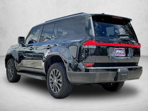 Used 2025 Lexus GX 550 w/ Cold Area Package AWD/4WD image 13