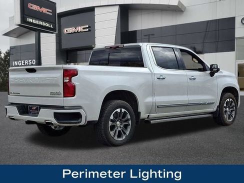 Used 2025 Chevrolet Silverado 1500 High Country w/ Technology Package AWD/4WD image 28