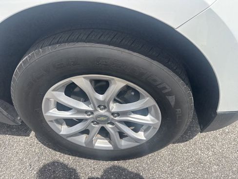 Used 2018 Chevrolet Equinox LT image 8