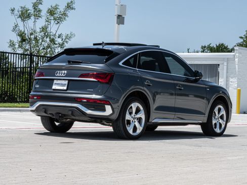 Used 2023 Audi Q5 2.0T Prestige w/ Prestige Package AWD/4WD image 9