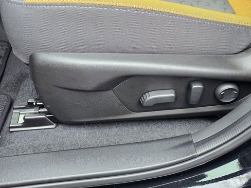 New 2026 Subaru Crosstrek 2.5i Sport AWD/4WD image 13