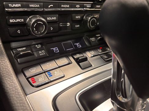 Used 2013 Porsche 911 Carrera 4S image 14