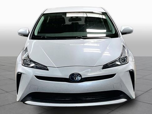 Used 2021 Toyota Prius L Eco image 4