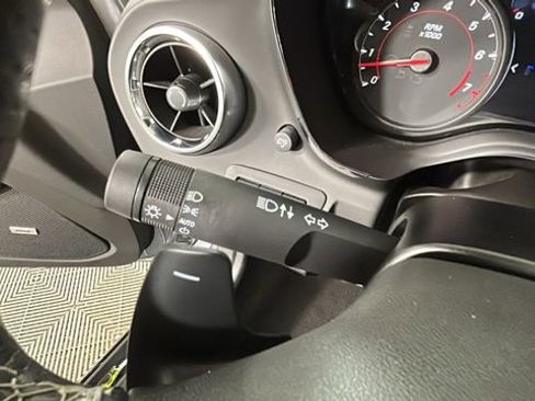 Used 2021 Chevrolet Camaro SS RWD image 27