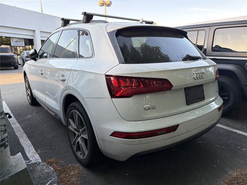 Used 2019 Audi Q5 2.0T Premium Plus w/ Premium Plus Package image 6
