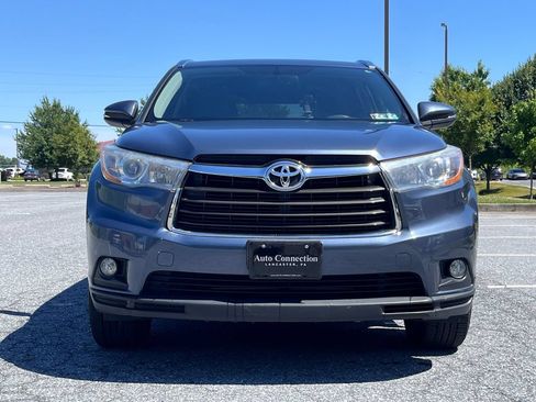 Used 2016 Toyota Highlander XLE AWD/4WD image 3